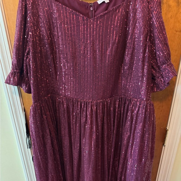 Ivy City Burgundy Sequin Dress Cocktail Holiday Party Formal - Picture 2 of 7